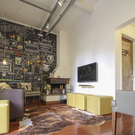 Brick Hostel Порту-Алегри Экстерьер фото